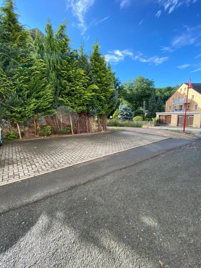 Geraeumige Ferienwohnung Im Gruenen Lichtenstein  Exterior foto